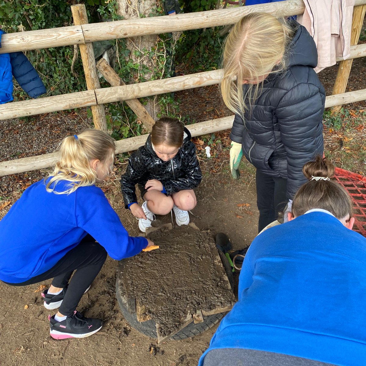 Rhws Primary School tweet media
