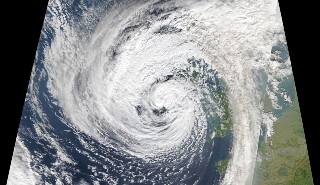 Connecting Research (@unirdg_research) on Twitter photo Stronger hurricanes that are reenergised by jet stream winds are twice as likely to cross the Atlantic and wreak havoc in Europe than weaker ones, new research from <a href="/UniRdg_Met/">Reading Meteorology</a> <a href="/AtmosScience/">National Centre for Atmospheric Science</a> <a href="/Sainsbo46/">Elliott Sainsbury</a> has found. 
Read more: reading.ac.uk/news/2022/Rese… Stronger hurricanes that are reenergised by jet stream winds are twice as likely to cross the Atlantic and wreak havoc in Europe than weaker ones, new research from <a href="/UniRdg_Met/">Reading Meteorology</a> <a href="/AtmosScience/">National Centre for Atmospheric Science</a> <a href="/Sainsbo46/">Elliott Sainsbury</a> has found. 
Read more: reading.ac.uk/news/2022/Rese…