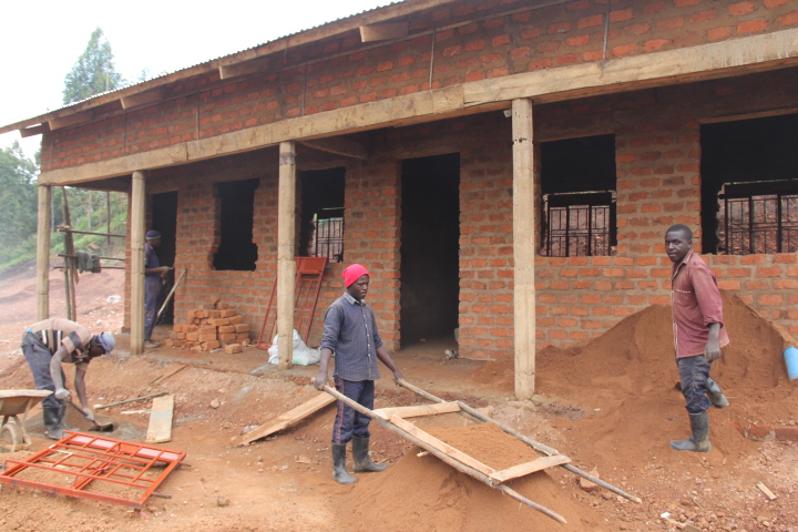 savannakidz's tweet photo. So happy that #soon we shall be studying from the new classrooms . #KarunguVillage #MintNow on https://t.co/PalNjmcNOS @kiheitaiinc #Savannakidz #NFTCommunity @FAMAfrica https://t.co/cequZhsYgQ