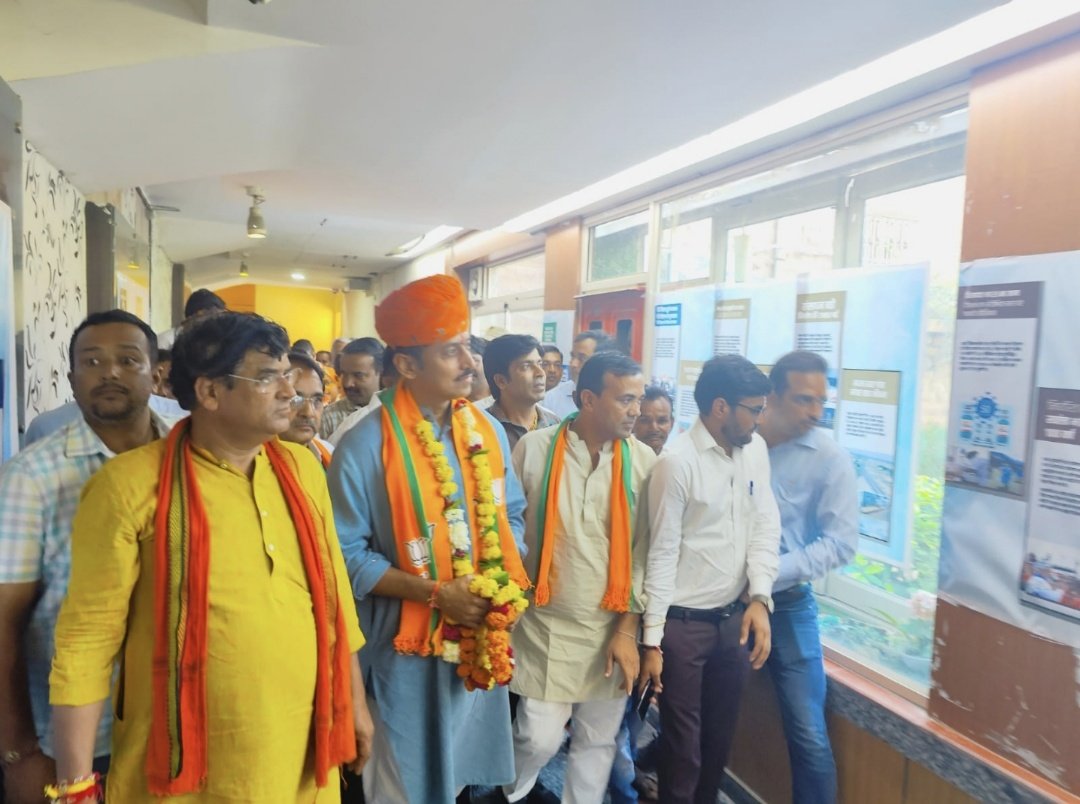 ParmarMansharam's tweet photo. पाली भाजपा द्वारा प्रदर्शनी कार्यक्रम में श्री राज्यवर्धनसिंहजी राठौड़। https://t.co/8rNg0Y2zlB