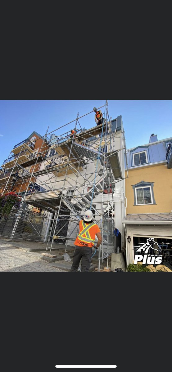 ECHAFAUDSPLUS's tweet photo. Échafauds Plus a Tremblant. https://t.co/UN9QXDf7l2