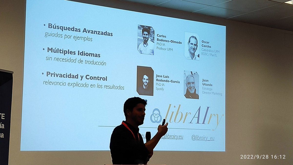 librAIry tweet media