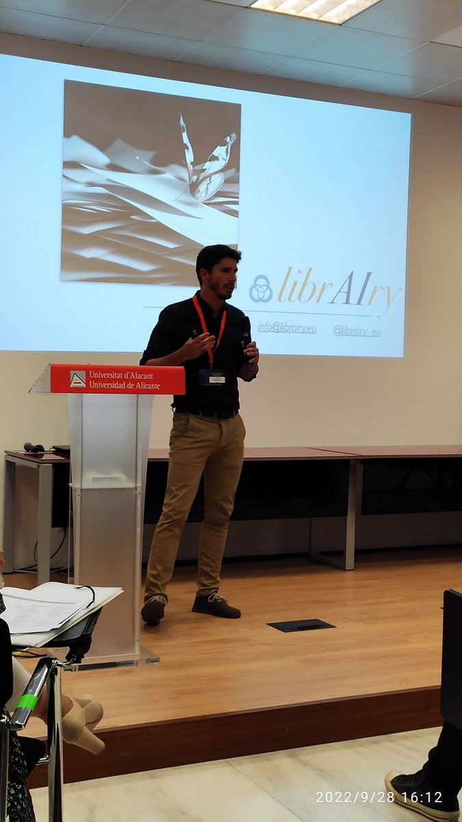 librAIry tweet media