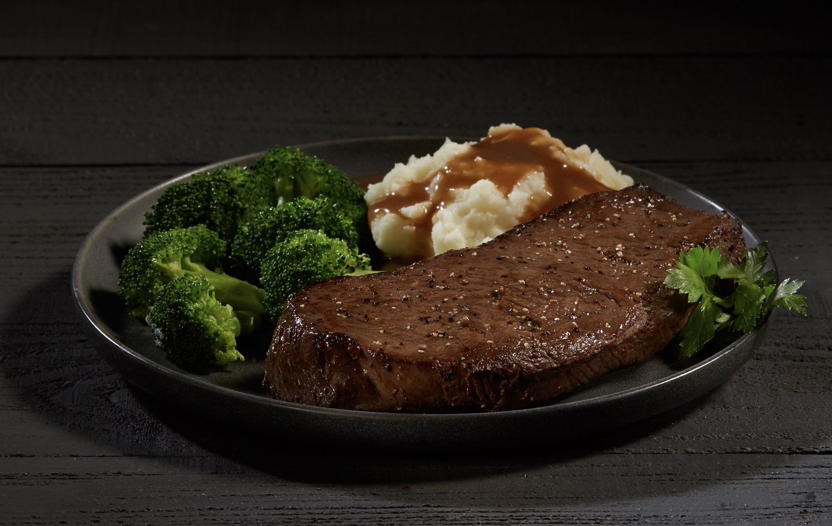 jwalkermobile's tweet photo. Sirloin Steak Dinner, sirloin by Pat LaFrieda https://t.co/zASYJ4Uy5D