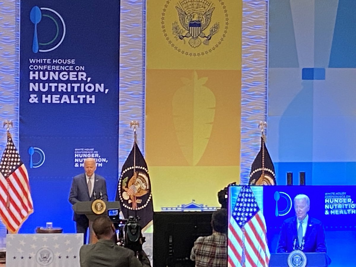 garygunderson's tweet photo. #WHConfHungerHealth raises up local food producers. Food as medicine. Train all healthcare providers to recognize food vulnerabilities. #stakeholderhealth https://t.co/97ELkC12qF