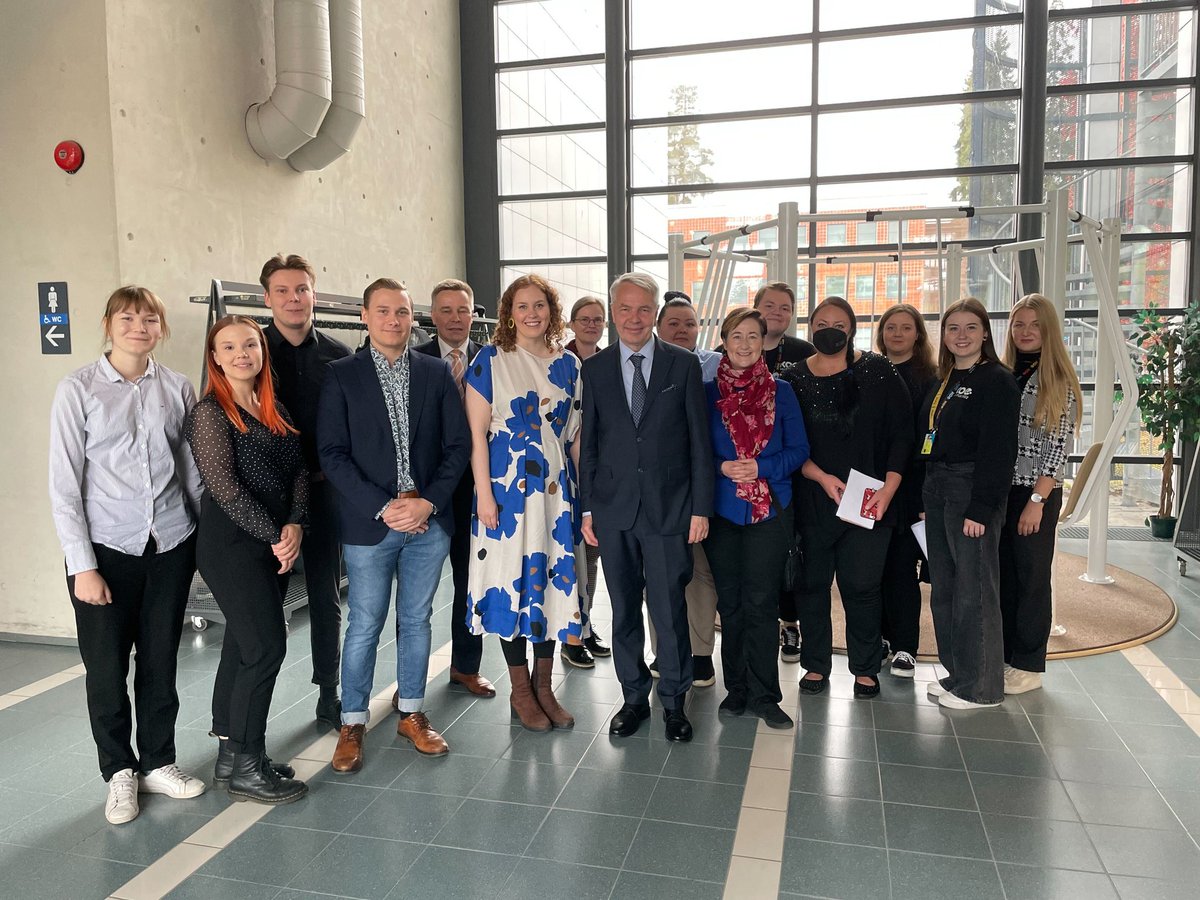 Tänään mielenkiintoinen ja moniulotteinen juttutuokio Ulkoministeri <a href="/Haavisto/">Pekka Haavisto</a>  n, @jari_pi_hamalai n, @LTKYtwt <a href="/UniLUT/">LUT University 🚀</a> <a href="/LUT_SuSci/">LUT SuSci</a> kanssa teemoista #opiskelija #opetus #tutkimus #kansainvälisyys #kestävyys