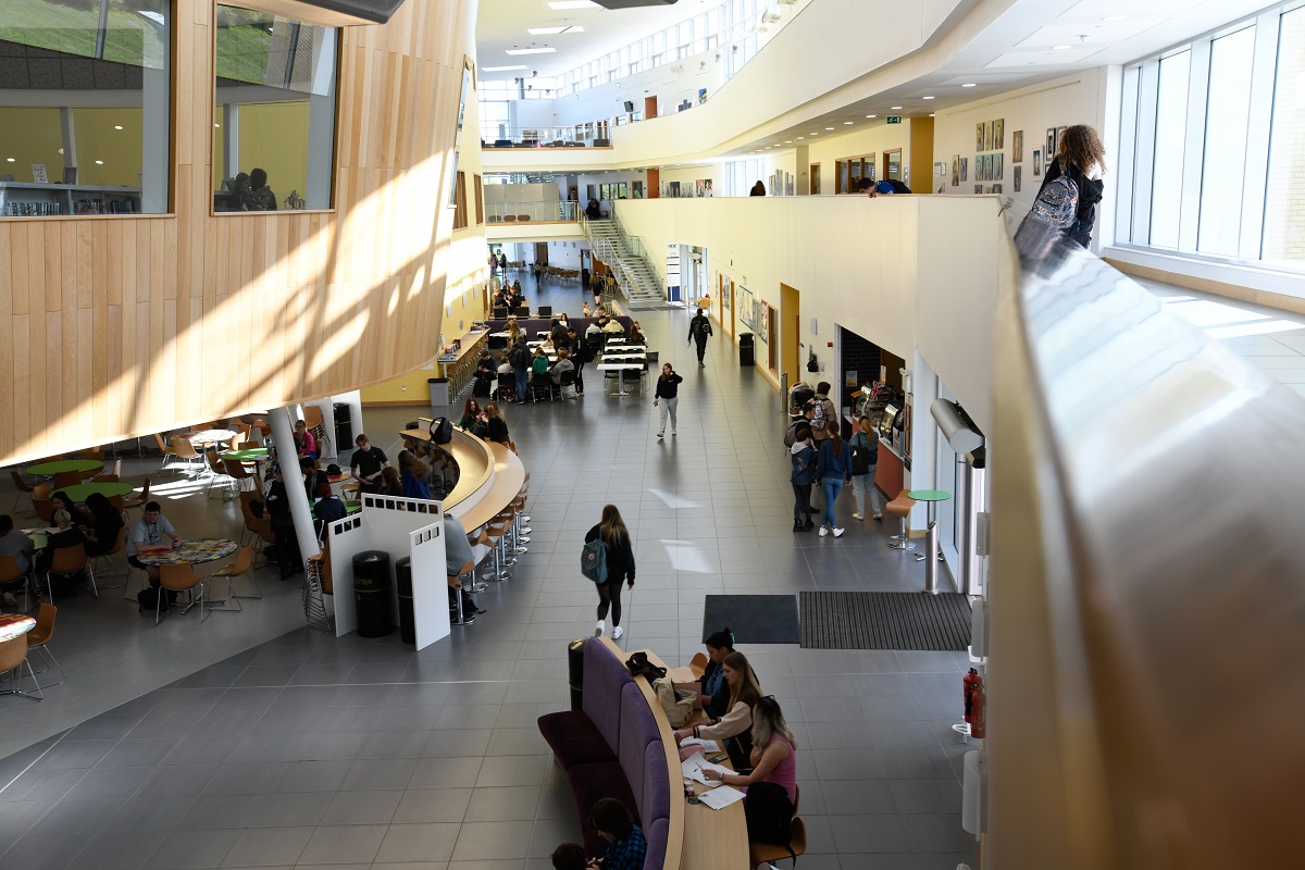 As a student at One, our ambition is that you're happy and fulfilled while we support you in achieving your ambitions. 

Register for an open event: suffolkone.ac.uk/news-dates/ope…

⭐ Thu 13 Oct, 5-7.30pm
⭐ Sat 5 Nov, 9.30am-12.30pm
⭐ Tue 22 Nov, 5-7.30pm

#Ipswich #Suffolk