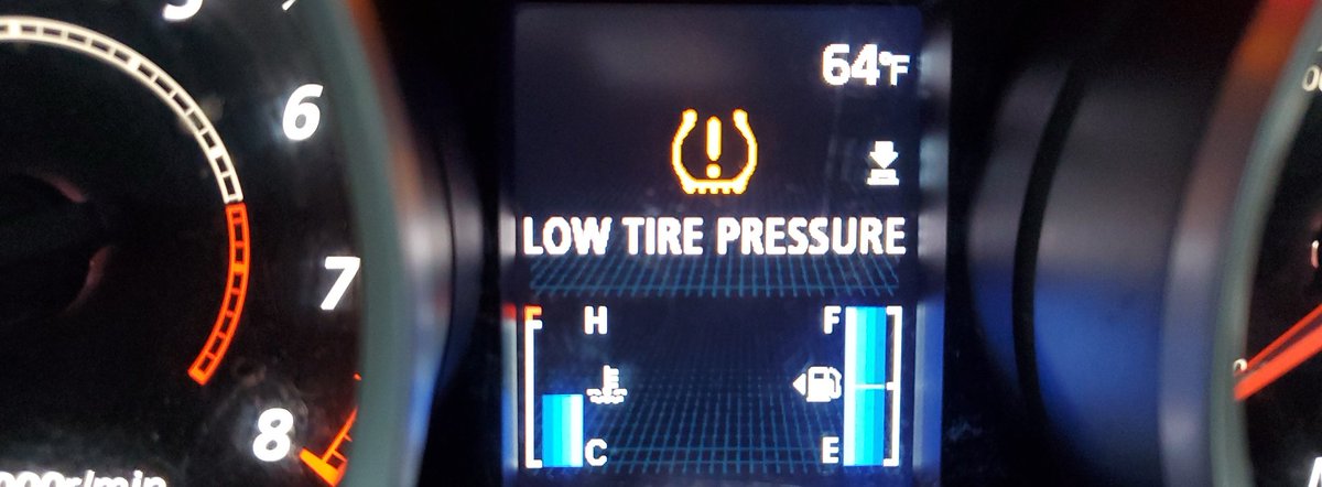 YerAWizardCat's tweet photo. Um, no. Negatory ghost-rider. Some of y'all left #MPPC22 and forgot to pack your #FrigidCold weather to take back home with you. I'm supposed to be prepping for a hurricane (of which of course I'm not 😩), and I'm instead dealing with this morning's #FalseFall https://t.co/PCdtpzZDuG