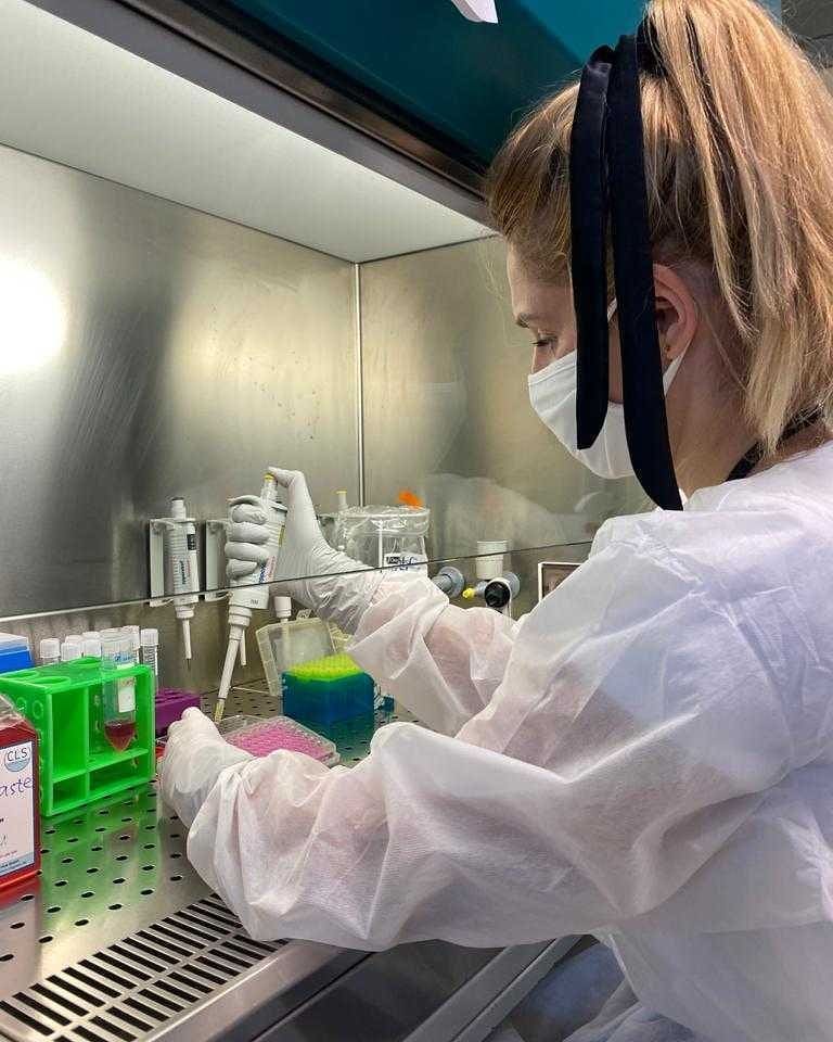 AMU Department of Rare Earths (@amu_rare) on Twitter photo Dr. Agata Szczeszak's <a href="/NAWAPoland/">NAWA Polish National Agency for Academic Exchange</a> project with <a href="/UnivParisSaclay/">Université Paris-Saclay</a> enters a new level. Now we can analyze #nanoparticles for use in #anticancer #radiotherapy. It is incredible to do science within the walls of the <a href="/institut_curie/">Institut Curie</a>, which was created thanks to Maria Skłodowska-Curie. Dr. Agata Szczeszak's <a href="/NAWAPoland/">NAWA Polish National Agency for Academic Exchange</a> project with <a href="/UnivParisSaclay/">Université Paris-Saclay</a> enters a new level. Now we can analyze #nanoparticles for use in #anticancer #radiotherapy. It is incredible to do science within the walls of the <a href="/institut_curie/">Institut Curie</a>, which was created thanks to Maria Skłodowska-Curie.