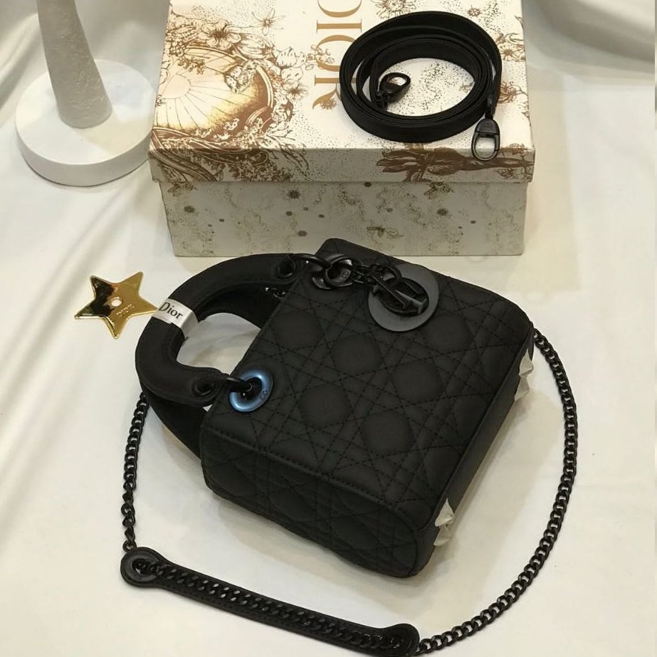 maryam41276's tweet photo. متوفرة بـ 5 ألوان 🥰🥰

الطلب عبر رسائل الصفحة او رابط الواتس اب
التوصيل لكل مدن الامارات والدفع عند الاستلام 👍 https://t.co/SbTndMsWz3