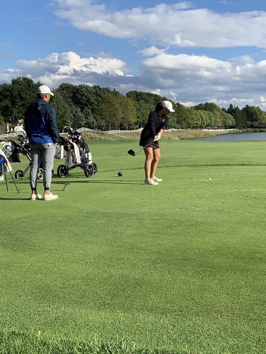 mr_huddle's tweet image. Gahanna girls and boys golf teams took on Olentangy’s golf teams in a two person scramble at JCC last night. Teams tied with a team total of 7-under par! @GLHS_Athletics