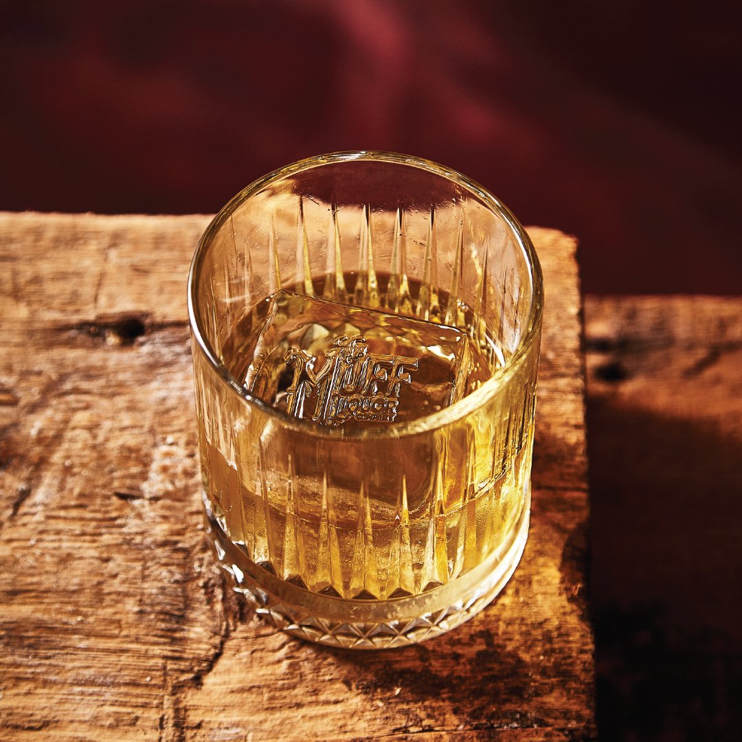 MuffLiquorCo's tweet photo. Muff Whiskey ๐ฅ Best served neat or with a splash of ginger ale ๐ Have you tried it yet?
Enjoy Responsibly
#makeitamuff #muffwhiskey #irishwhiskey #whiskeydrinker #whiskey #neat #ontherocks #whiskeysours #whiskeylover #premiumwhiskey #drinksindustry https://t.co/PTNoz5GJns