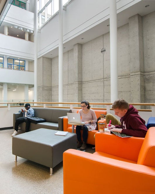 BorgoSeating's tweet photo. Erica is a modular seating line that encourages conversation by combining components to create the ideal custom environment for its users. https://t.co/nHeo3VxcM7
#BorgoSeating #NeoCon2022 #InteriorDesign #quickship https://t.co/y4PtEZvl5l