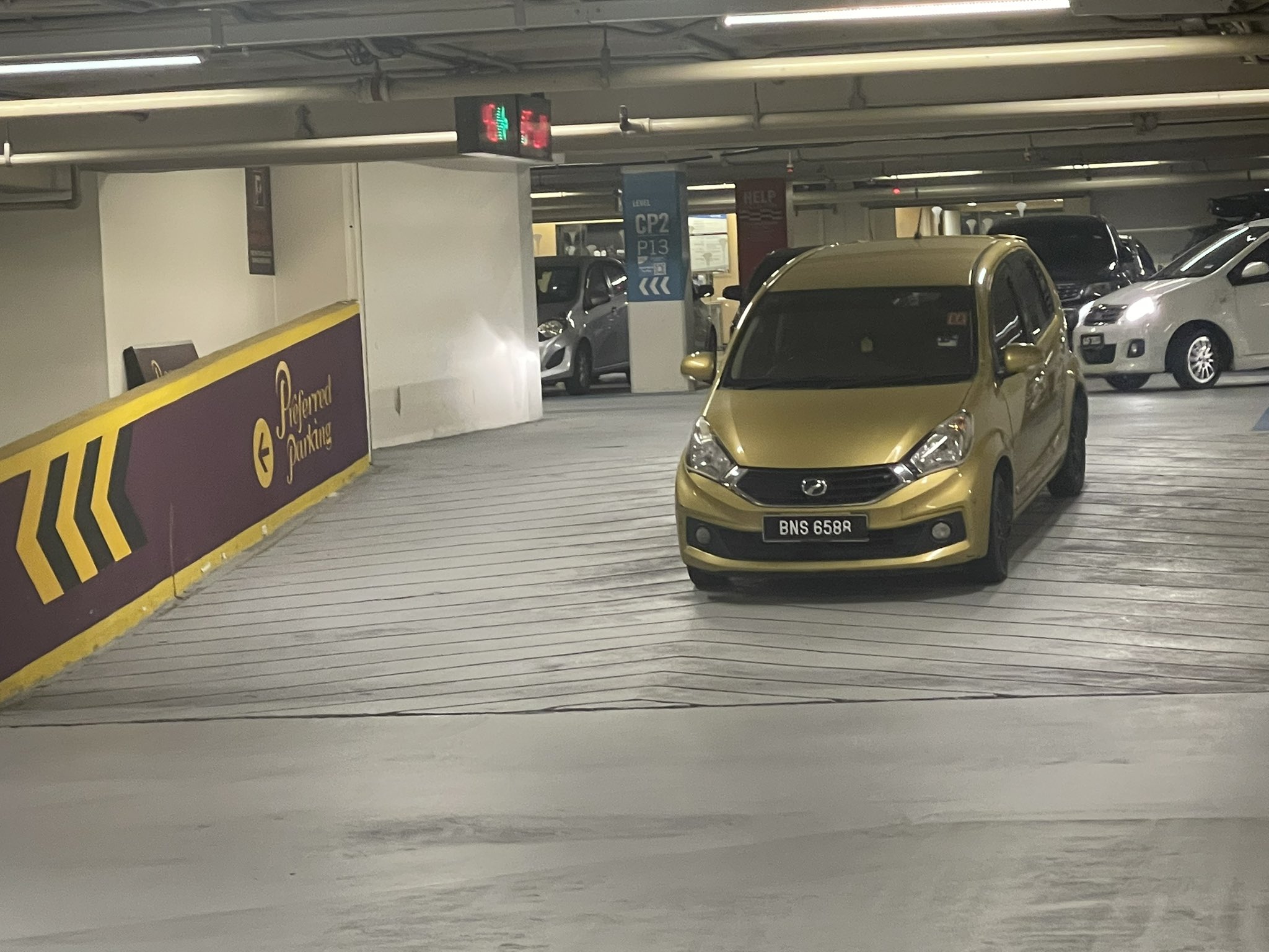 ular-jadian-on-twitter-ive-seen-some-fucked-up-shitty-ass-driver-but