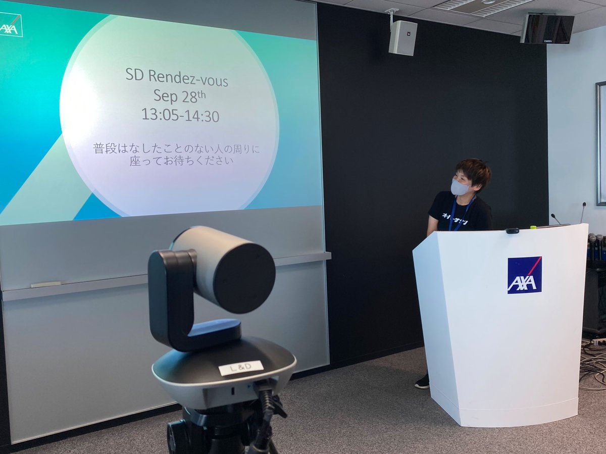 L’avantage d’organiser l’event est que j’ai pu imposer le nom 😝 par contre pas la langue. 4:30 de présentation en japonais. 
90 onsite, 50 online. 
Une seule qui n’a rien compris  👉🏻👩🏻