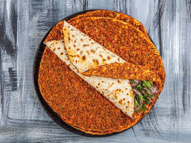 Anyone : What is your favourite food? Me: Lahmacun is the answer. @sixers