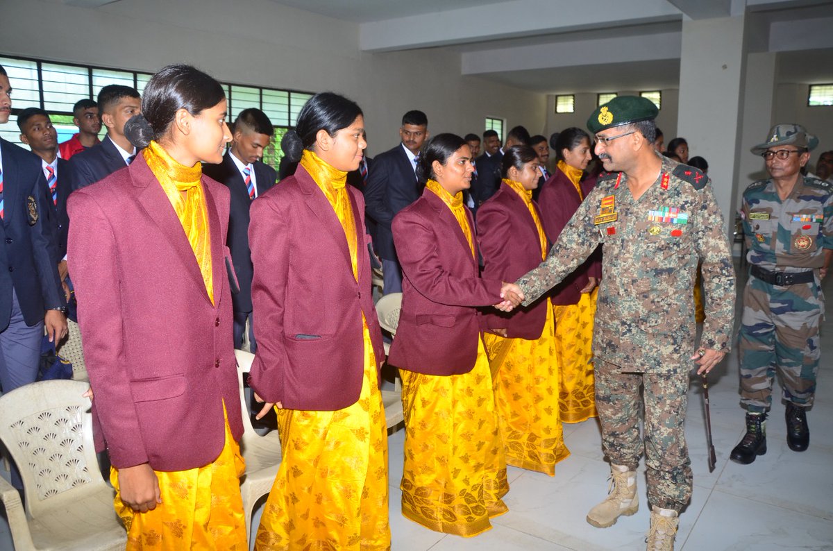 NccDteMPCG's tweet photo. #NSCcamp
#ADGvis
Maj Gen Ajay Mahajan,ADG MP&CG Dte NCC visited NSC camp and interacted with MP&CG Dte Contingent going to represent the Dte, motivated them to put in their best and wished them success in the upcoming AINSC-22 at Vizag.
@HQ_DG_NCC
@drajaykumar_ias
@PRODefNgp https://t.co/be0mUIox0i