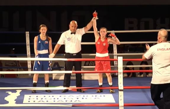 JUNIOR EUROS RESULT 🥊

Under 48kg – Ruby White (England 🏴󠁧󠁢󠁥󠁮󠁧󠁿) beat Eliska Ostra (Czechia 🇨🇿) by an RSC (second round) 👊

A brilliant start for our girl boxers... well done 'The Pocket Rocket'! 🔥

#englandboxing #junioreuros2022