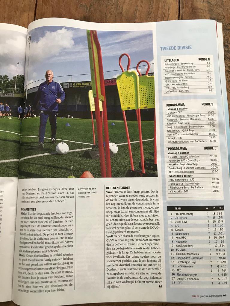 Onze  jeugdtrainer Florian Wolf (tevens hoofdtrainer DOVO) in VI. Leuk dat Assendelft-Uitgeest als voorbeeld intense derby wordt genoemd.