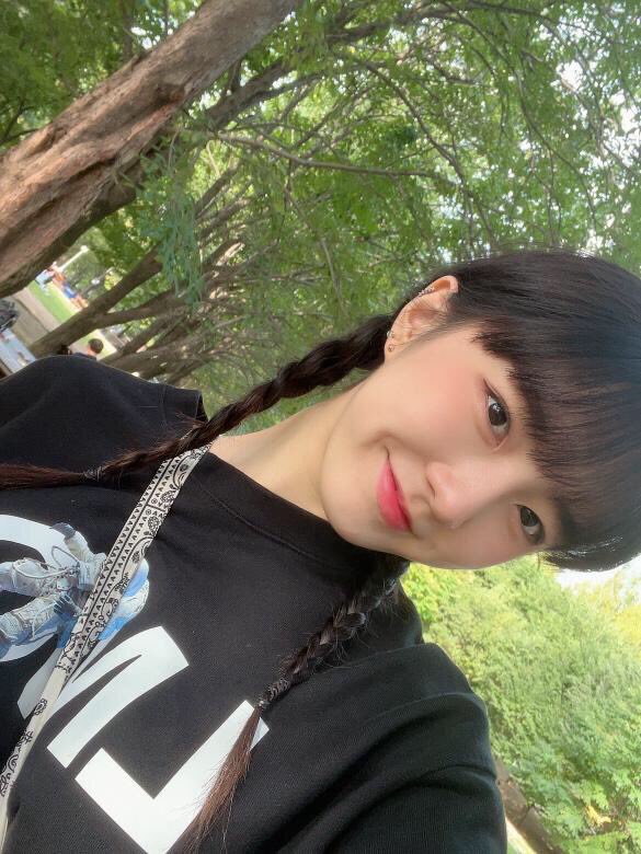 picsofjuhyeon's tweet photo. [📸] 220928 Juhyeon UCube Update 

“I want to see Sumit 😗❤️
I think the weather is such a nice day to take a walk these days!
That's why I like to walk today 😉
Sumit, do you also miss me-?!”

#주현 #JUHYEON #LIGHTSUM https://t.co/OL9rpsBk0E