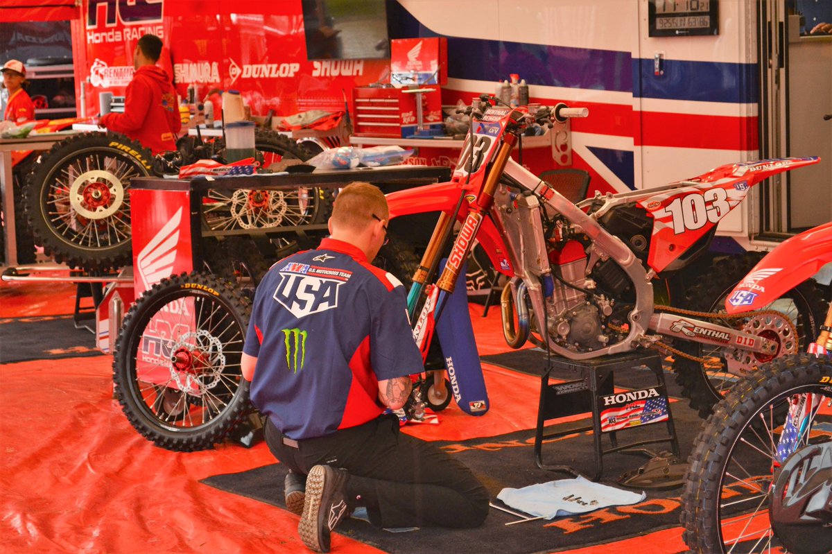 RealRupertX's tweet photo. Factory Honda shall always be the ultimate ride. Always been that way, never gonna change. *Unless Ferrari joins Moto…. https://t.co/joaUKz8mAo