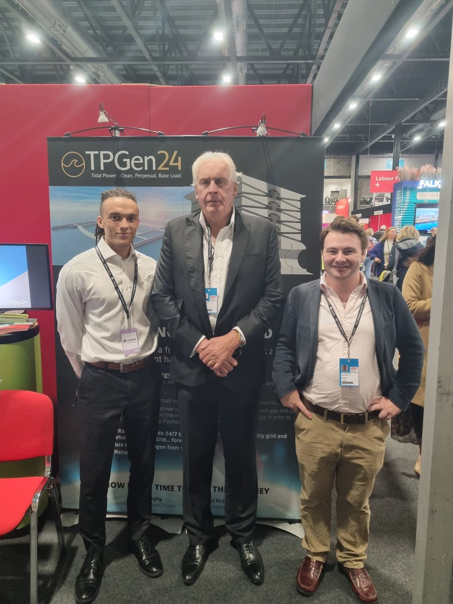 TPGen24's tweet photo. Team TPGen24 snapped on our stand at #LabourConference2022, was also fantastic to see @MetroMayorSteve this morning who popped over this morning to say hello! #tidal #renewables https://t.co/IzJVuBdN20