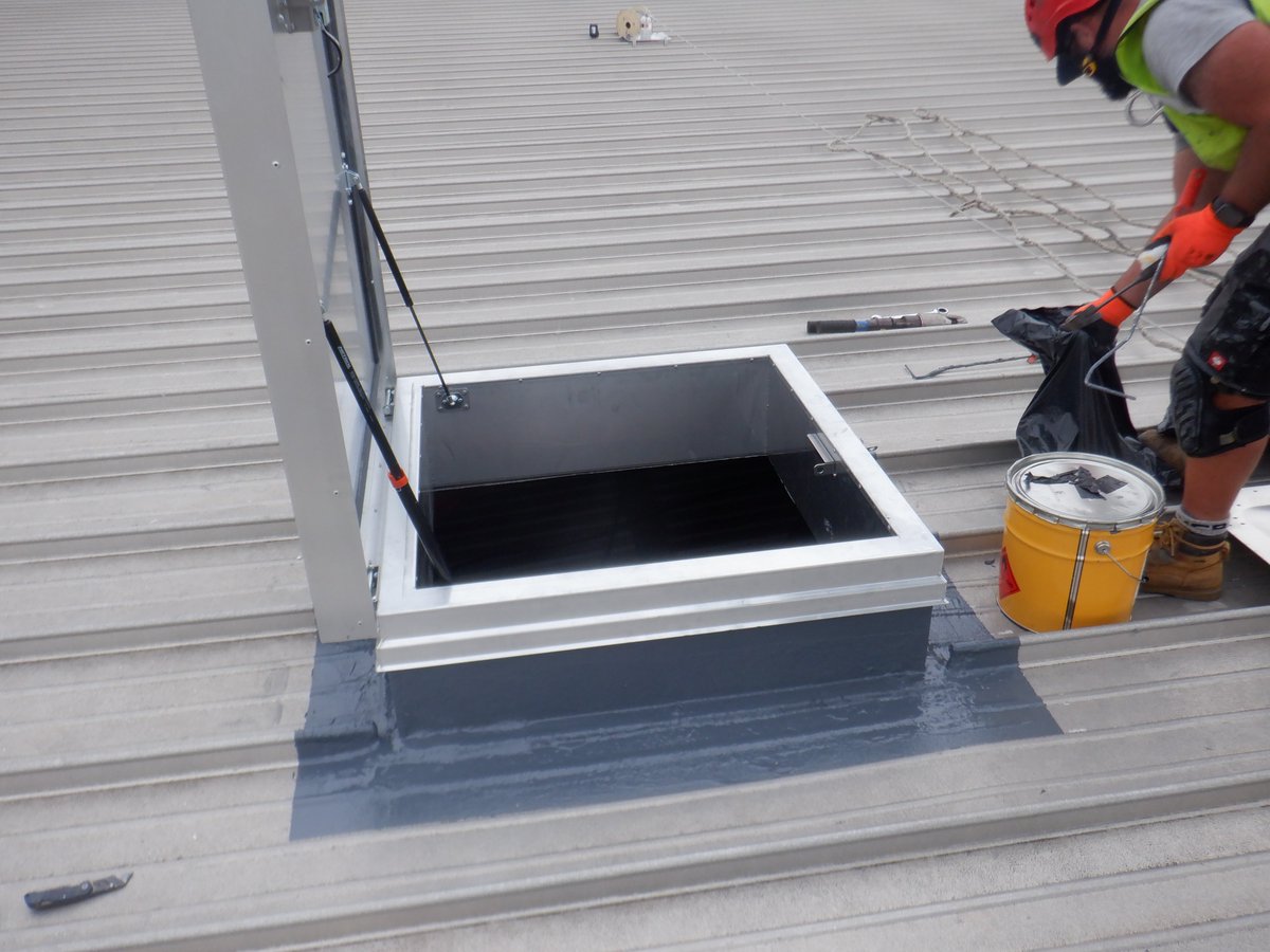 PracticalRoofCo's tweet image. Installation of two access hatches and a safety wire system at Alexander Stadium, Birmingham #roofing #construction #healthandsafety