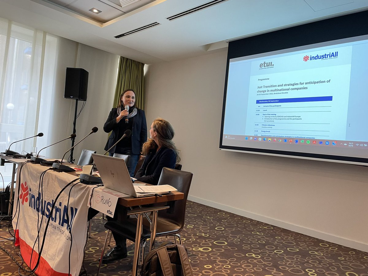 Jude_KD's tweet photo. Great to be Bratislava at @industriAll_EU @ETUI_org training for European works councils on #JustTransition putting our Manifesto &amp; EWCs recommendations into practice with OZ KOVO &amp; @MonikaSitarova https://t.co/hvhREXTKaL