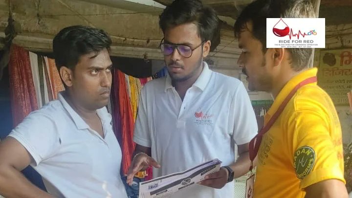 RideForRed's tweet photo. मेजा में लोगों को नुक्कड़ नाटक और जनसंपर्क के जरिए रक्तदान के महत्व को बताते हुए रक्तदान करने के लिए प्रोत्साहित करती Ride for Red की टीम ..

@raktsankalp
.
.
.
 #Prayagraj #Ride_For_Red_Expedition #RaktSankalp #Ride_For_Red https://t.co/gpypNkYZtF