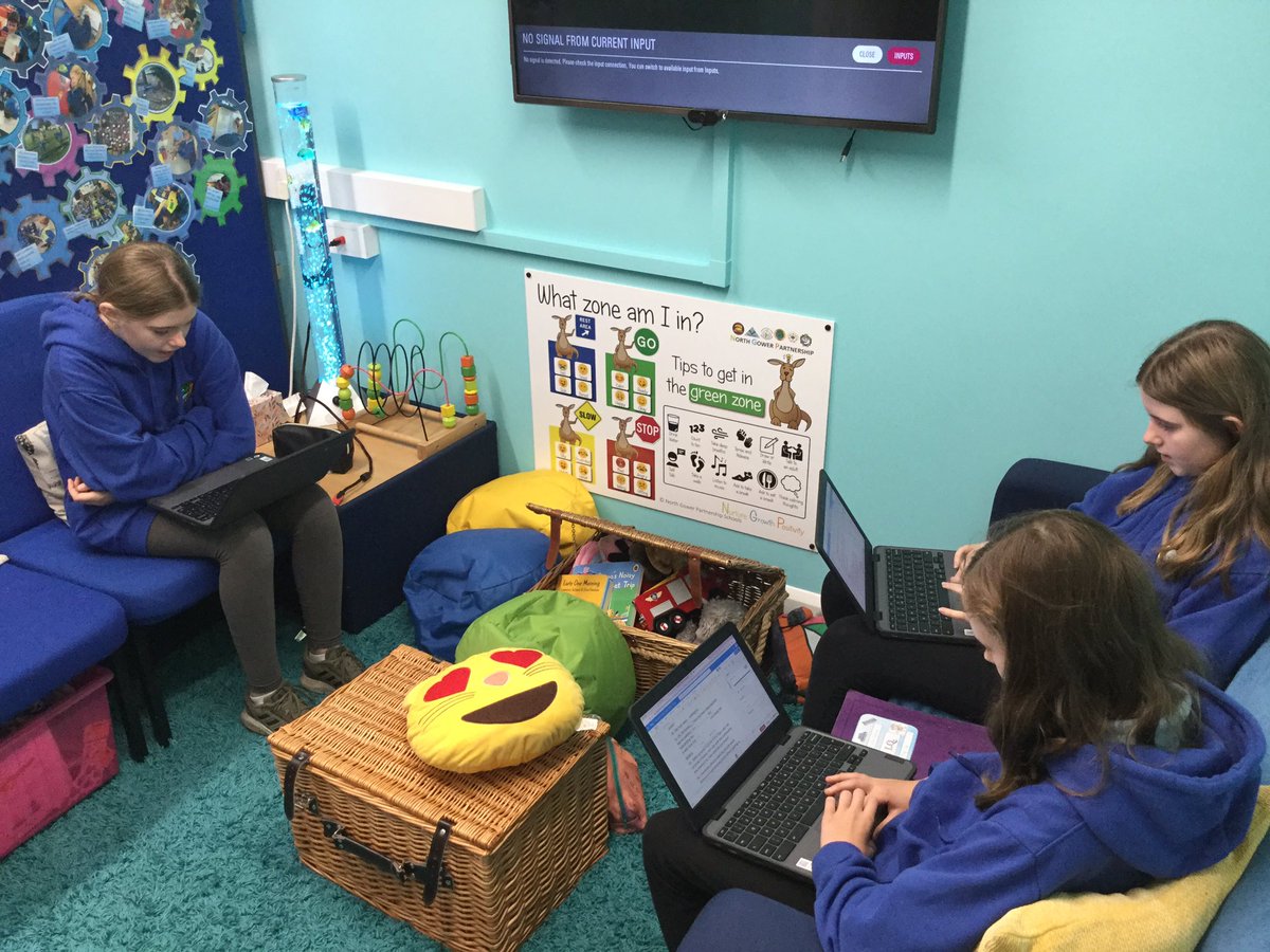 llanrhidianp's tweet photo. #LlanPryCop #LlanLit #LlanHum #LlanExp #LlanIQ Rehearsing our Victorian projects, lots of different skills being put to use and creative approaches to show off the facts that have been researched ππΌππΌπ https://t.co/4wkxBqyGeE