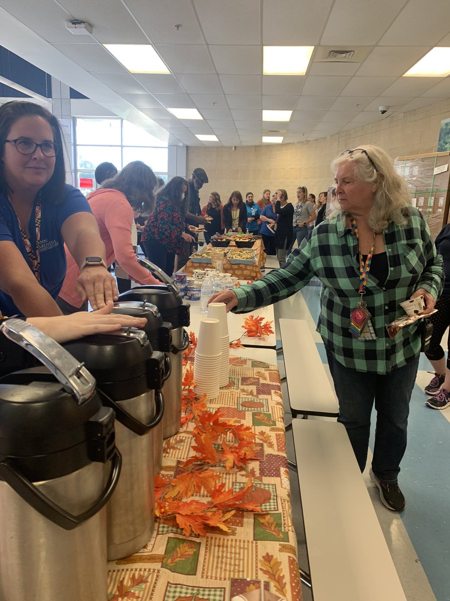 PeaceTeachSmile's tweet photo. Thank you so much SPMSPTO for a wonderful breakfast this morning. We truly appreciate everything you do for @SevernaParkMS https://t.co/OYUNwYKAev