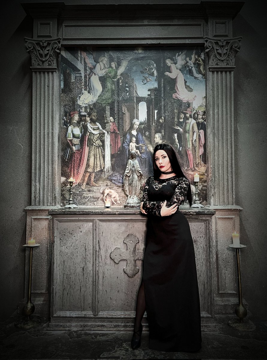 nabsta_nabsta's tweet photo. Мортиша Аддамс Home Alone, часть 1!
#mortisha #Cosplay #addamsfamily #gothic https://t.co/ryTzH1NlmZ