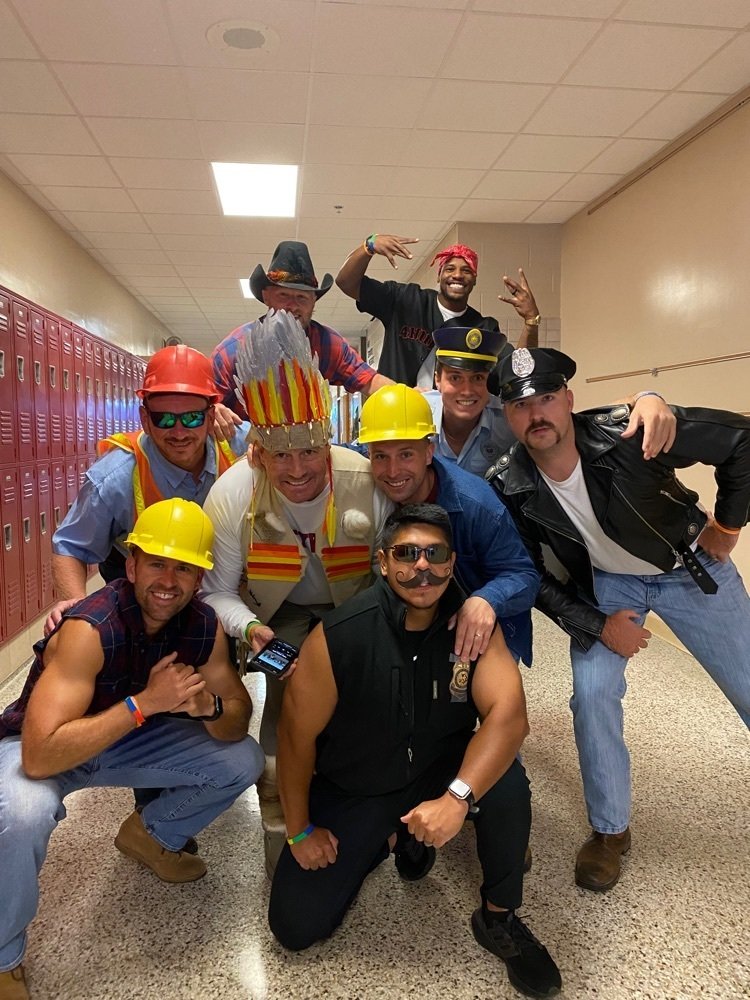 HaleyvilleLions's tweet photo. HHS has added a few “PEOPLE” to the Village! #HHSSLI https://t.co/0XdjBr3zZF