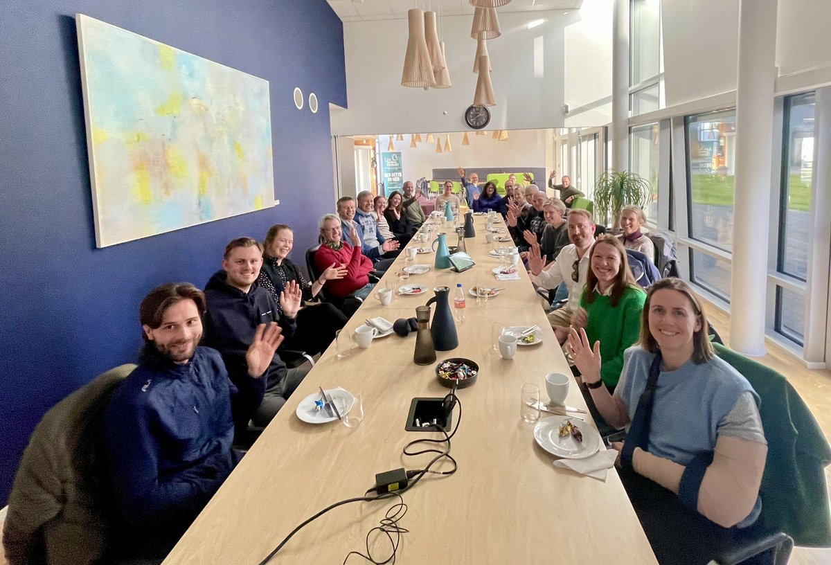 FeFo_no's tweet photo. Landbruks- og matdepartementet ved Landbrukspolitisk avdeling har besøkt oss i FeFo. De fikk vite om verdien av Finnmarksloven for reindrifta - med én grunneier å forholde seg til, som er under demokratisk styring og hvor reindrifta er fast representert i styret. På gjensyn! 👋 https://t.co/1Ej7yTQuuj