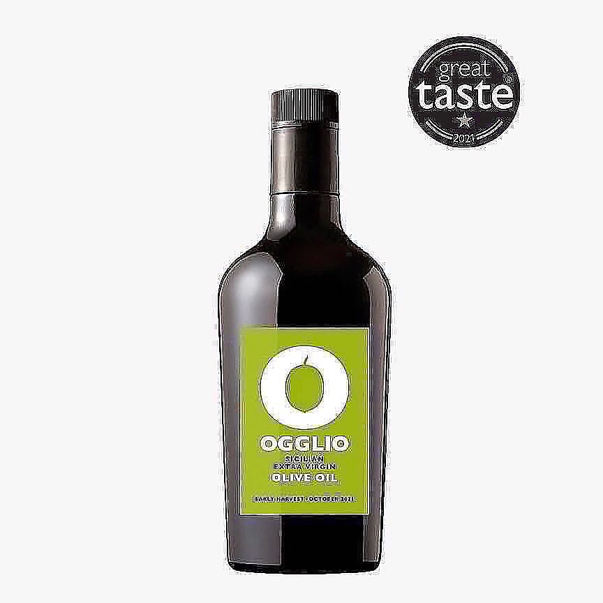 ogglio's tweet photo. Weβre back in stock at IL BOTANICO in Headington π ask about us when you go π¨βπ³ Perfect if you want to try our olive oil before supporting our Kickstarter, link in bio π #ogglio #oxford #headington #headingtonshops #headingtonshark #headingtonschool https://t.co/piFDaptZ2V