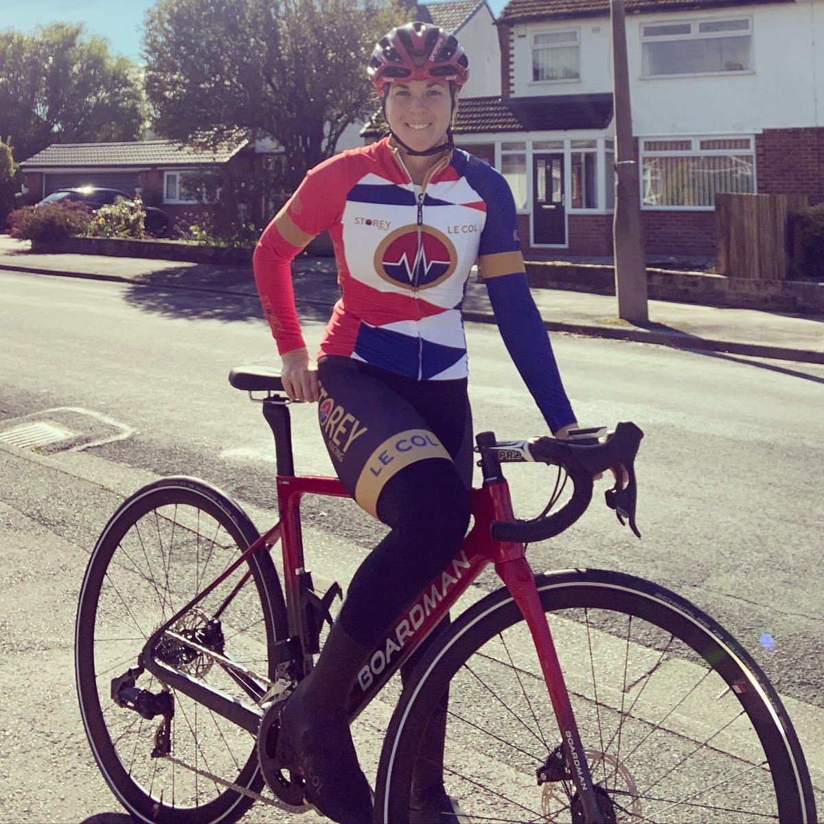 Corrinehall's tweet photo. Smiling because the countdown is on for my first race back and I can’t blooming wait 🙌 https://t.co/YILDS7S782