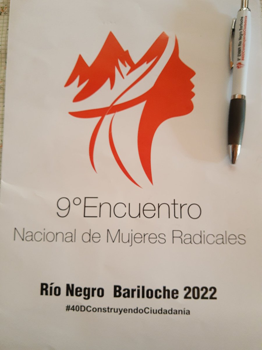 PamelaMaya30's tweet photo. #ENMR
#40DConstruyendoCiudadanía
#MásMujeresMejorDemocracia
📢 En Bariloche,este fin de semana,mujeres radicales de todo el país debatiendo, proponiendo y visibilizando la necesidad de estar en las mesas de decisión.
♀️ Es de adentro hacia afuera. https://t.co/9ttJKSaInt