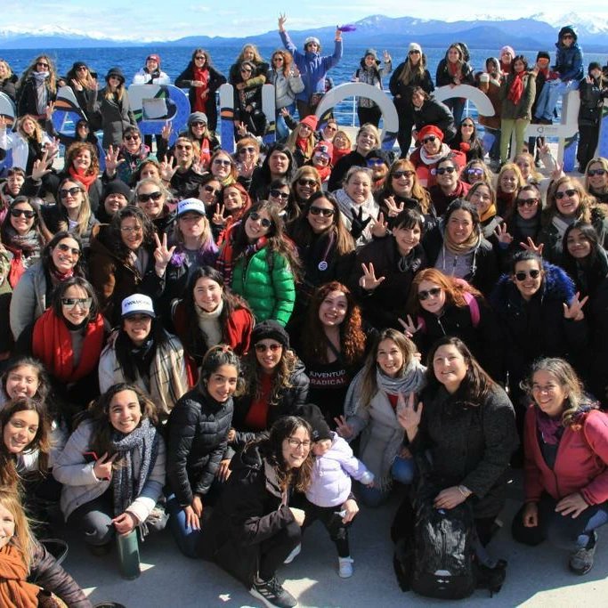 PamelaMaya30's tweet photo. #ENMR
#40DConstruyendoCiudadanía
#MásMujeresMejorDemocracia
📢 En Bariloche,este fin de semana,mujeres radicales de todo el país debatiendo, proponiendo y visibilizando la necesidad de estar en las mesas de decisión.
♀️ Es de adentro hacia afuera. https://t.co/9ttJKSaInt