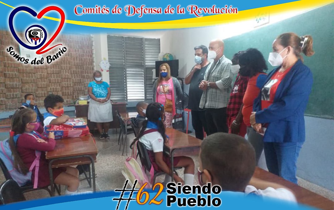 Los Comité de Defensa de la Revolución (CDR) siempre junto al pueblo en los barrios.

#CubaPorLaVida #FuerzaPinar #Cuba #SoyCederista #SomosDelBarrio 

<a href="/cubacooperaven/">Brigada Médica Cubana en Venezuela</a> <a href="/cdr_cuba/">CDR de Cuba</a> <a href="/GHNordelo5/">Gerardo Hdez. Nordelo</a>