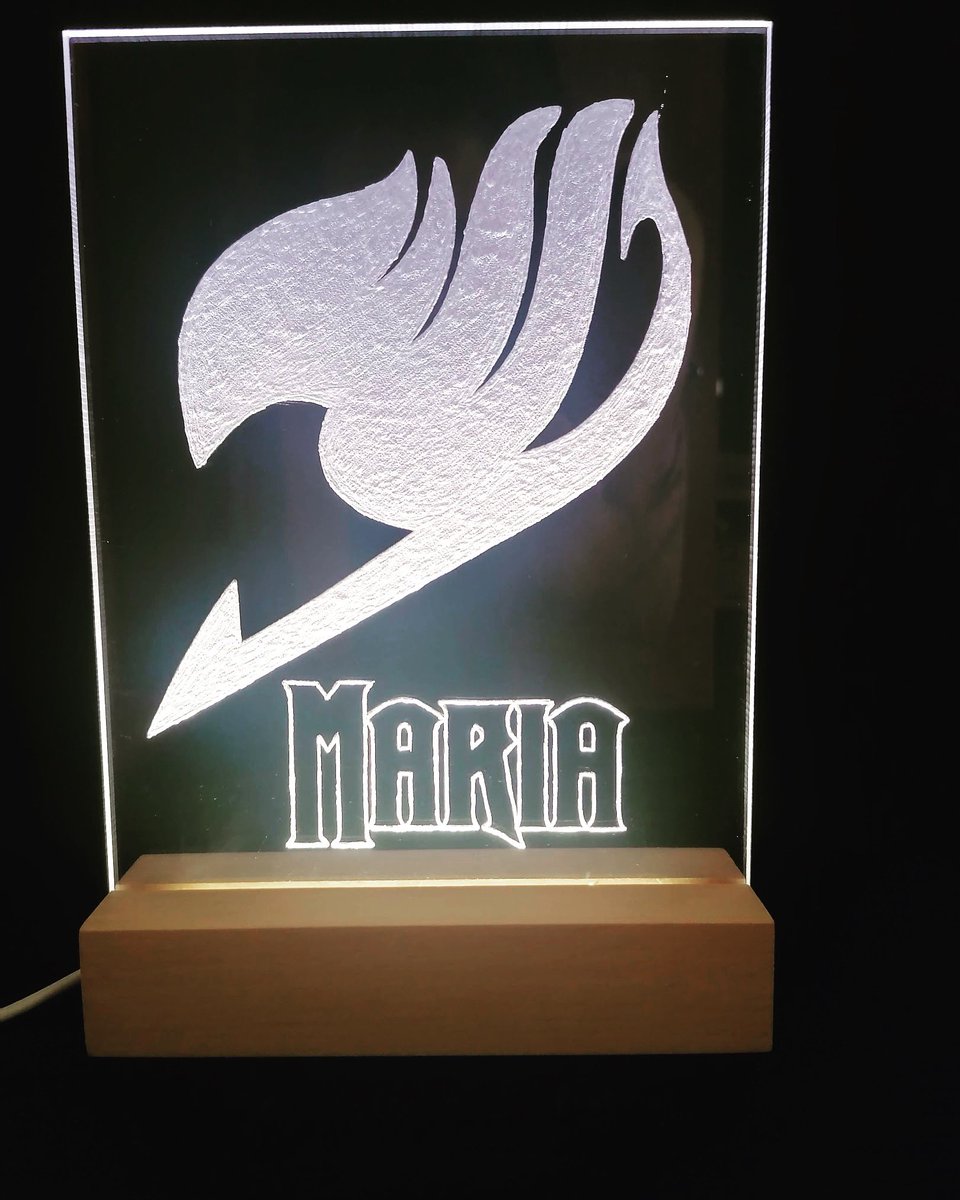Tuestilodeboda's tweet photo. Algún fan de Fairy Tail? Maria si lo es, y ya tiene su lámpara personalizada. Es un regalo perfecto, para todas las edades y todos los gustos. 
#fairytail #regalosoriginales #regalospersonalizados #lamparaled #tuestilodeboda https://t.co/jforQMXT0H