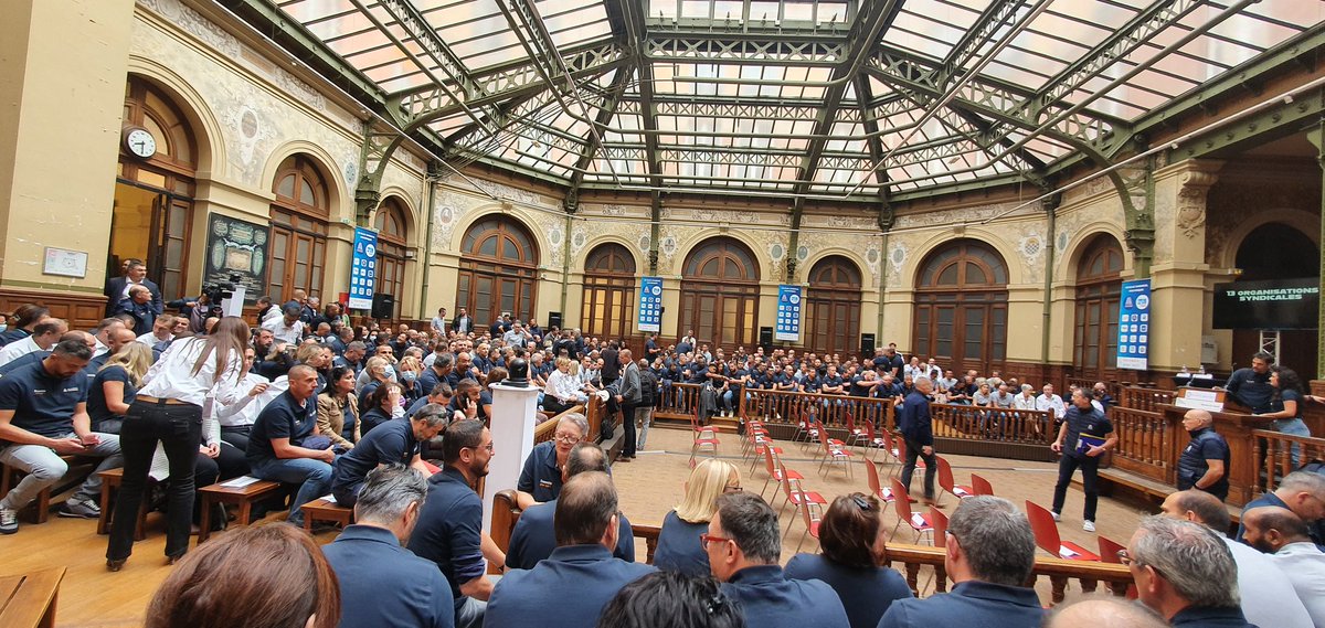BENOITSNIPAT's tweet photo. Bourse du travail  "Ensemble pour agir"@BFCalliancepn @ALLIANCE_METZ @CorriauxMichel @RagonneauS @alliancepolice @UNSAPOLICE @michaux_david @SSnipat @GDarmanin @DGPNPOLICE @PorteParolePN @La_Pollice @Interieur_Gouv https://t.co/I9UTnPgrj1