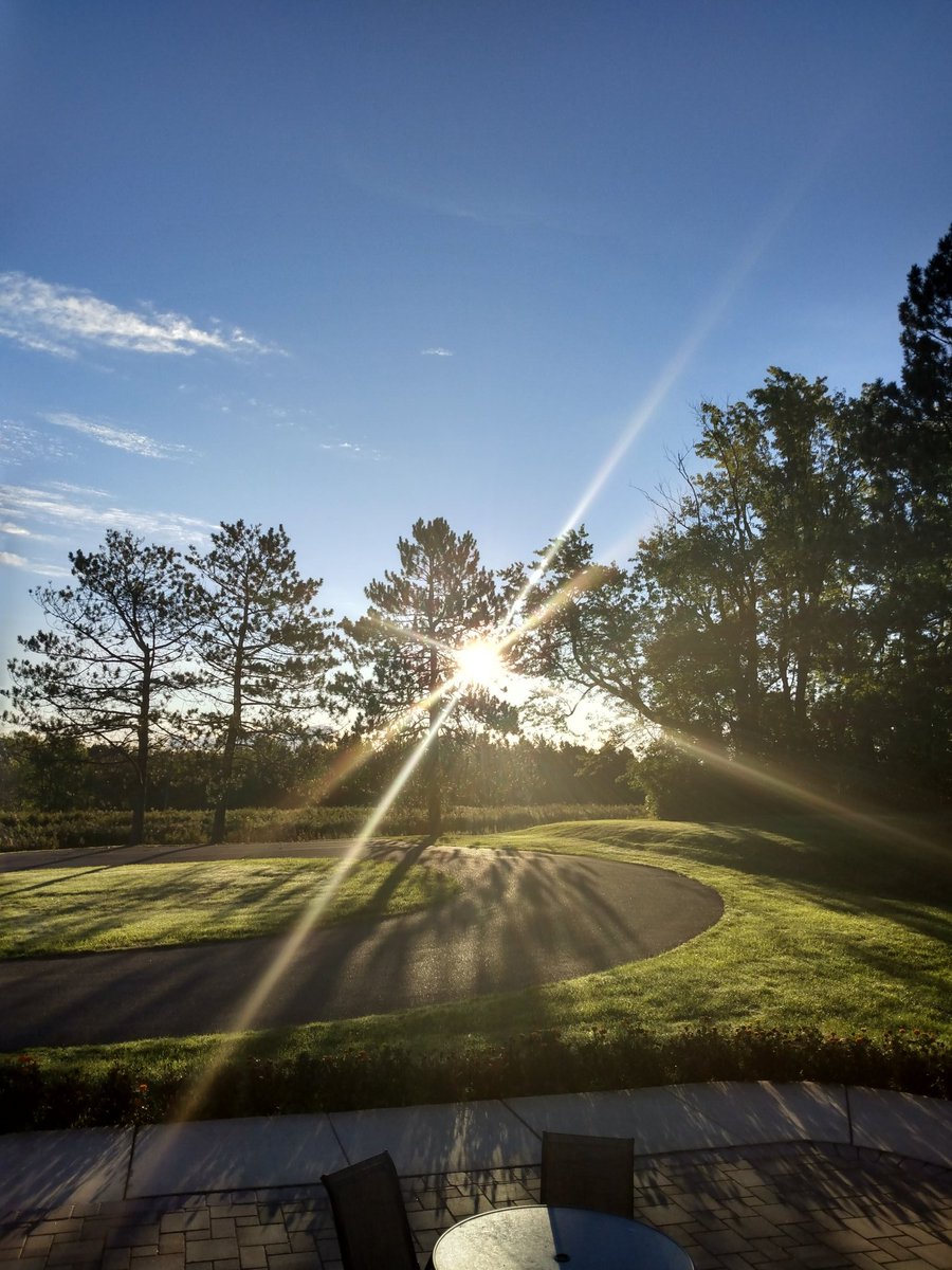 AshleyMarieKey2's tweet image. Wow what a beautiful day. A little crisp out there. Have a Great Day 😊