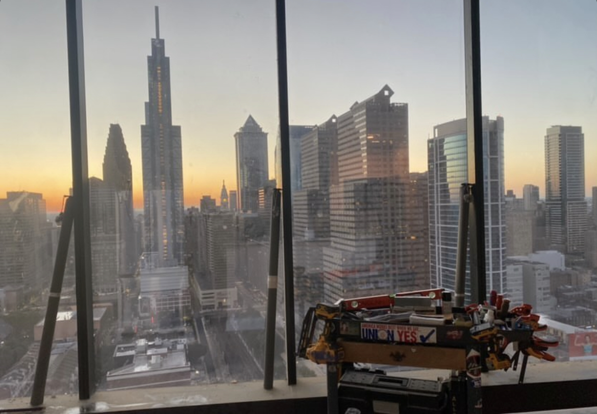 EASCarpenters's tweet photo. Work View Wednesday!
Jobsite: PMC Riverwalk in #Philadelphia by Allspec. Michael Nolan, Local Union 167
What's you view this morning? Send us your picture and we will share!
#EASCarpenters #UnionStrong #UnionPride #WorkViewWednesday #PA #Philly #PHL https://t.co/rZAigz2ENk