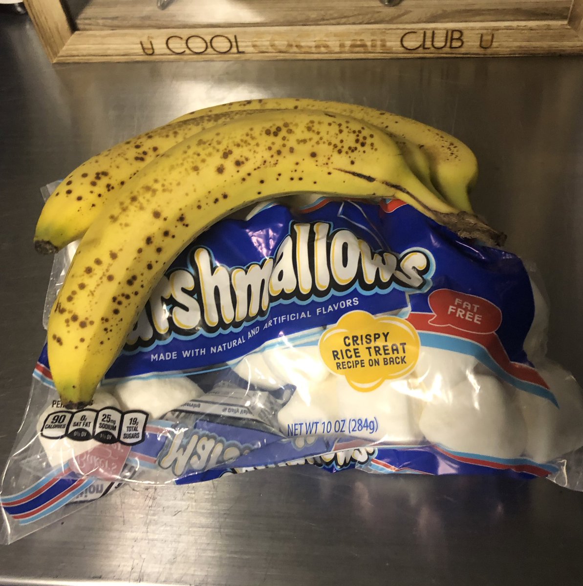 The breakfast of champions 🍌

What a time to be alive 😎

SO <a href="/CicoLabs/">Cool Cocktail Club</a>