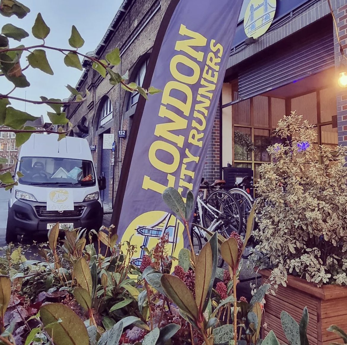 cityrunnersclub's tweet photo. Last night was a blast and the Vietnamese food went down an absolute treat after the run. See you for the same next week 💥 #vietnamesefood #vietnamesecuisine #postrunfood #runpub #foodie #bermondseyfood #bermondseybeermile #bermondseyse1 https://t.co/ewWLX5mJNk