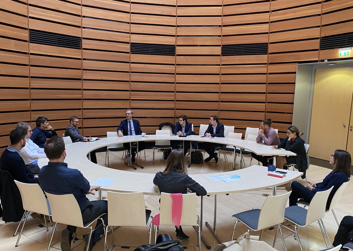 CanEmbGermany's tweet image. How nice to welcome @ytlinitiative back to the Embassy for a dynamic discussion on 🇨🇦 - 🇩🇪 relations and the broader political-economic context in #Europe, including the response to Russia’s aggression in #Ukraine, #EnergySecurity and #CETA.

#YoungTransatlanticLeadership