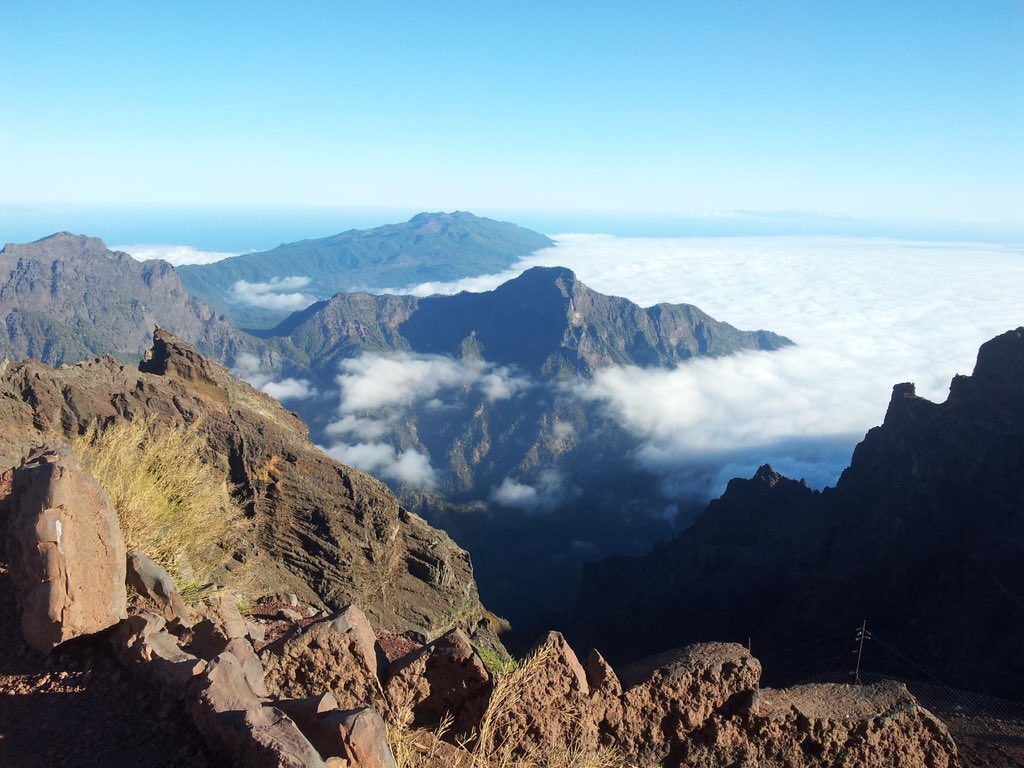 TCanaryIslands's tweet photo. #LaPalma was the first island in Spain to be declared a Biosphere Reserve.
In 1983, 511 hectares were declared; In 1998, it is extended to 19.67% of the insular surface; In 2002, the entire island territory was declared, including two Marine Zones. https://t.co/WTlKCFXdn8
