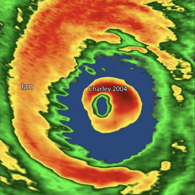 Comparing 2004’s Hurricane Charley to #Ian. ALL of Charley fits in Ian’s eye. <a href="/weatherchannel/">The Weather Channel</a> is live 24/7 to keep you informed and safe 🌀