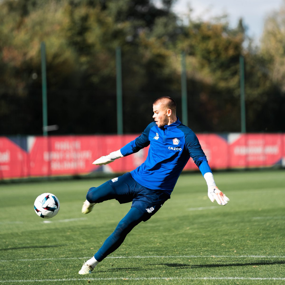 losclive's tweet photo. Retour de la @Ligue1UberEats dimanche (13h) à Lorient pour nos Dogues 👊 https://t.co/0qLeXH13Q7