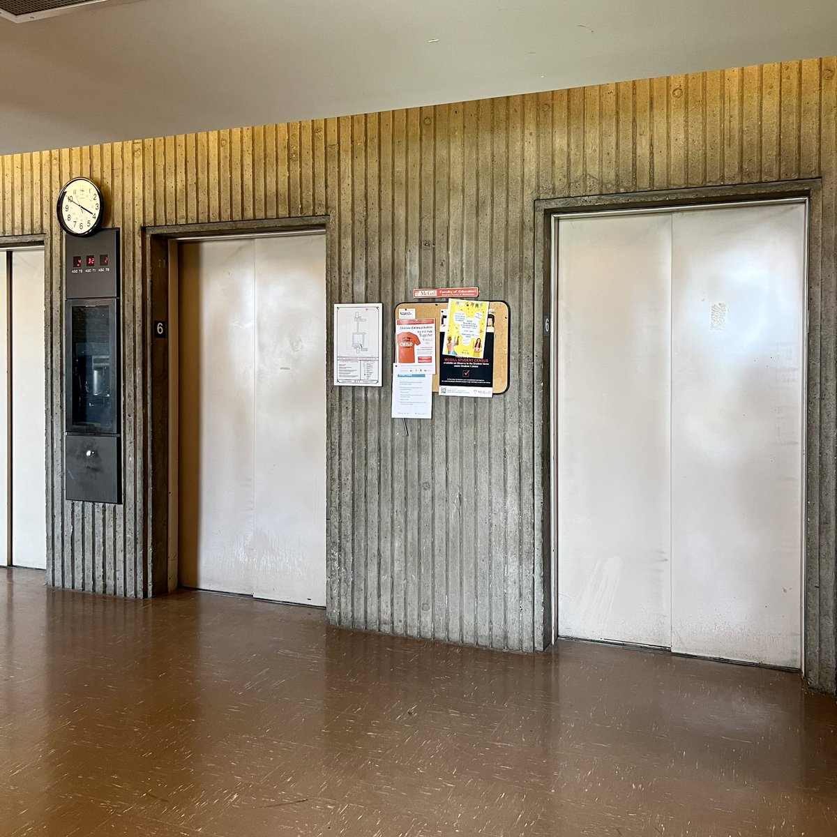 SCaragiannis's tweet photo. The #alcove in question is part of the 6th floor #lobby of #McGillUniversity’s #EducationBuilding. The sound coming from the #elevator when all is quiet is ominous, eerie and evocative of #DarthVader. #StarWars #Brutalism #ConcreteWall #EerieMood #OminousPresence #StrangeSound https://t.co/VPW3O1TyAx